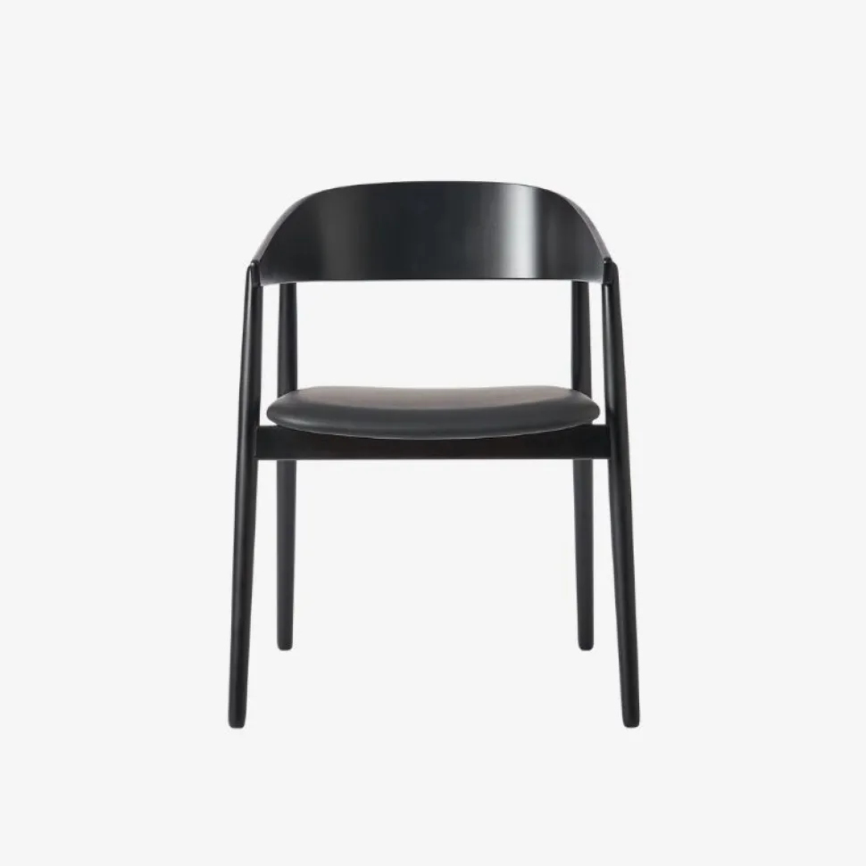 Andersen Furniture AC2 Stol Sort Mat Lakeret Bøg Sort PU Læder
