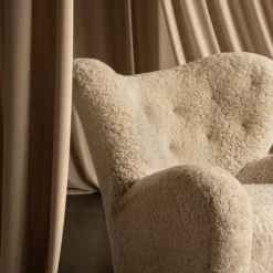 Audo Copenhagen Den Trætte Mand Fåreskind Moonlight/Røget Eg