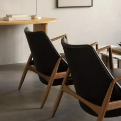 Audo Copenhagen The Seal Lounge Chair Eg / Sort Dakar Læder