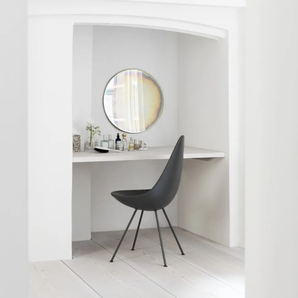 Fritz Hansen 3110 Drop Chair Plast