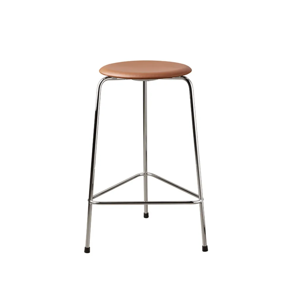 Fritz Hansen M3170 High Dot Wild Leather Walnut