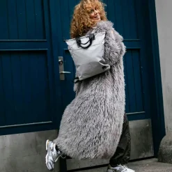 Kintobe TIPPI 2-Way Backpack Bag Chrome Grey