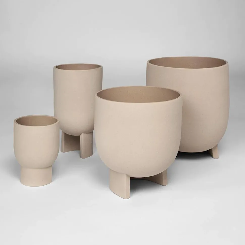 Kristina Dam Studio Serene Flowerpot Medium Sand
