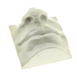 Laoru Laoru Mouth II Relief Antique White