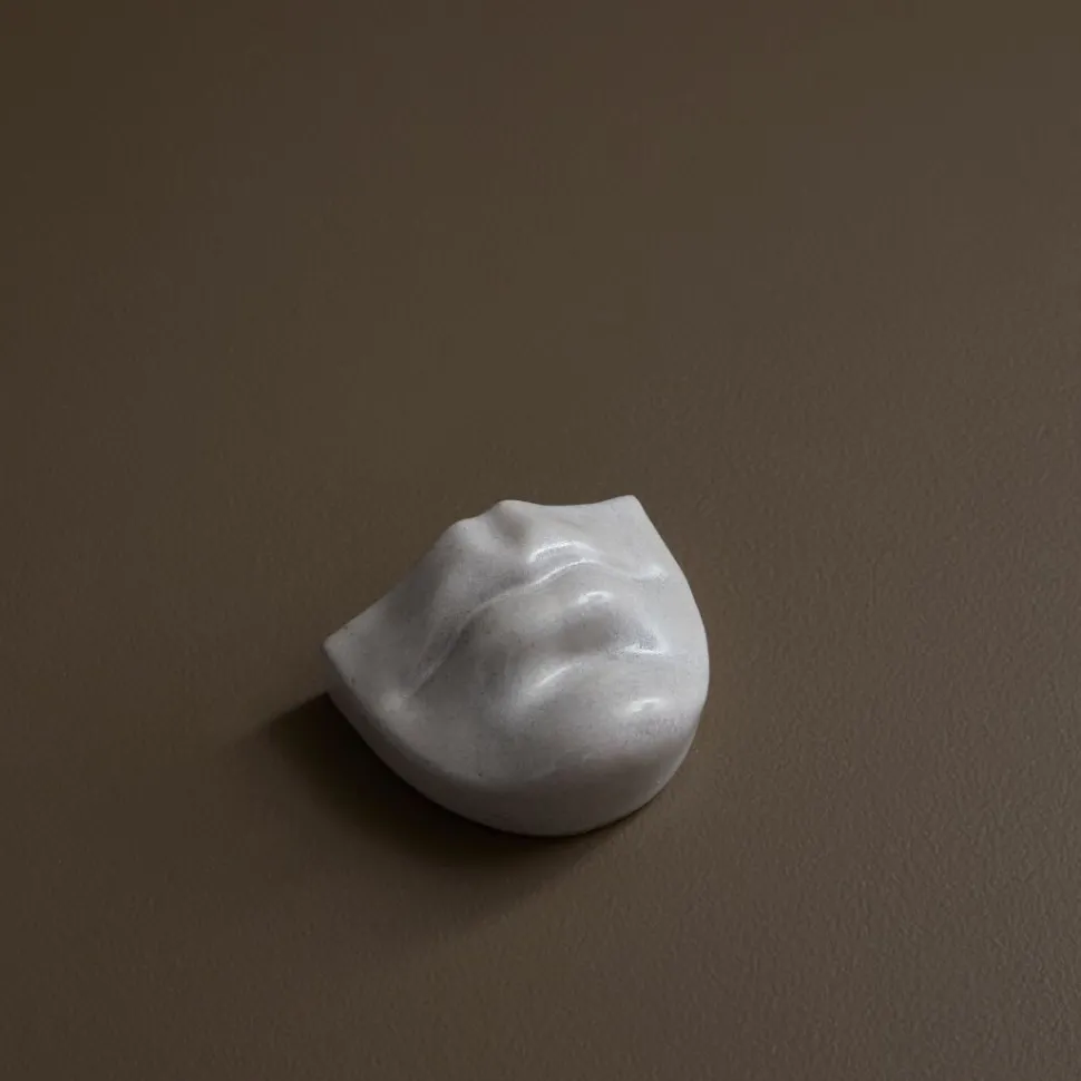 Laoru Laoru Small Mouth I Relief Antique White