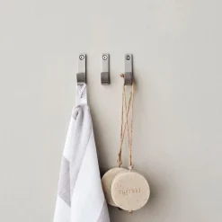 Meraki Hooks Thapsus Brushed Silver