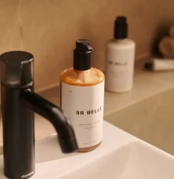 Rebelle Copenhagen Liquid Scrub Cleanser Lemongrass Mint 500 ml