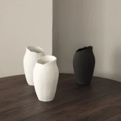 Sibast Furniture Magnolia Vase Black