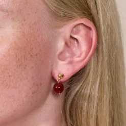 Soï Krystal Nora Øreringe Rød Jade