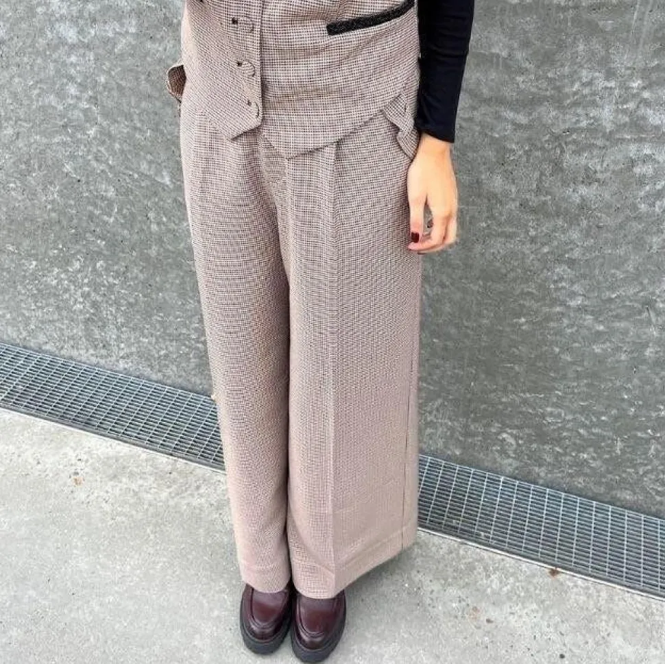 Stories From The Atelier As Magic Solid Pants Sand Check