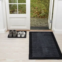 Tica Copenhagen Dot Smudsmåtte Sort/Grå 67x120 cm
