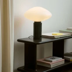 &Tradition Mist AP17 Bordlampe