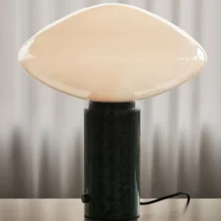 &Tradition Mist AP17 Bordlampe