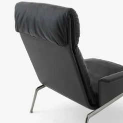 &Tradition Muno LN17 Black Noble Leather Dark Chrome Legs