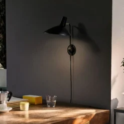 &Tradition Tripod HM12 Væglampe Sort